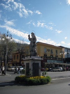 The center piazza with a statue with attitude.